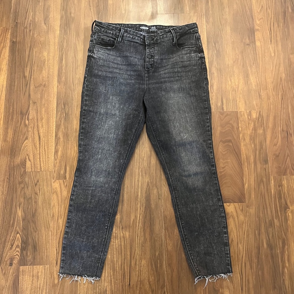2 Pairs of Old Navy Jeans